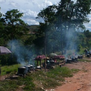 La Campagne - Dejeuner en bord de route , "patate douce et mais