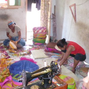 Atelier confection chapeaux - Atelier artisanal de Chapeaux a Tana