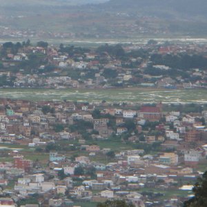 Riziéres et ville d'ANTANANARIVO - Antananarivo et ses riziéres