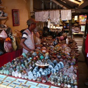 Vente de pierres - Marché d'Antananarivo